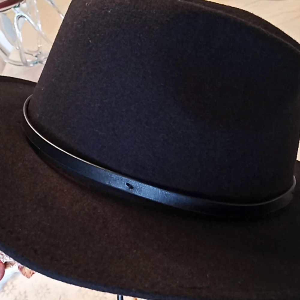 I.N.C Stylish Black Fedora Hat With Adjustable Fit Band. NWT. One Size. - Picture 8 of 11